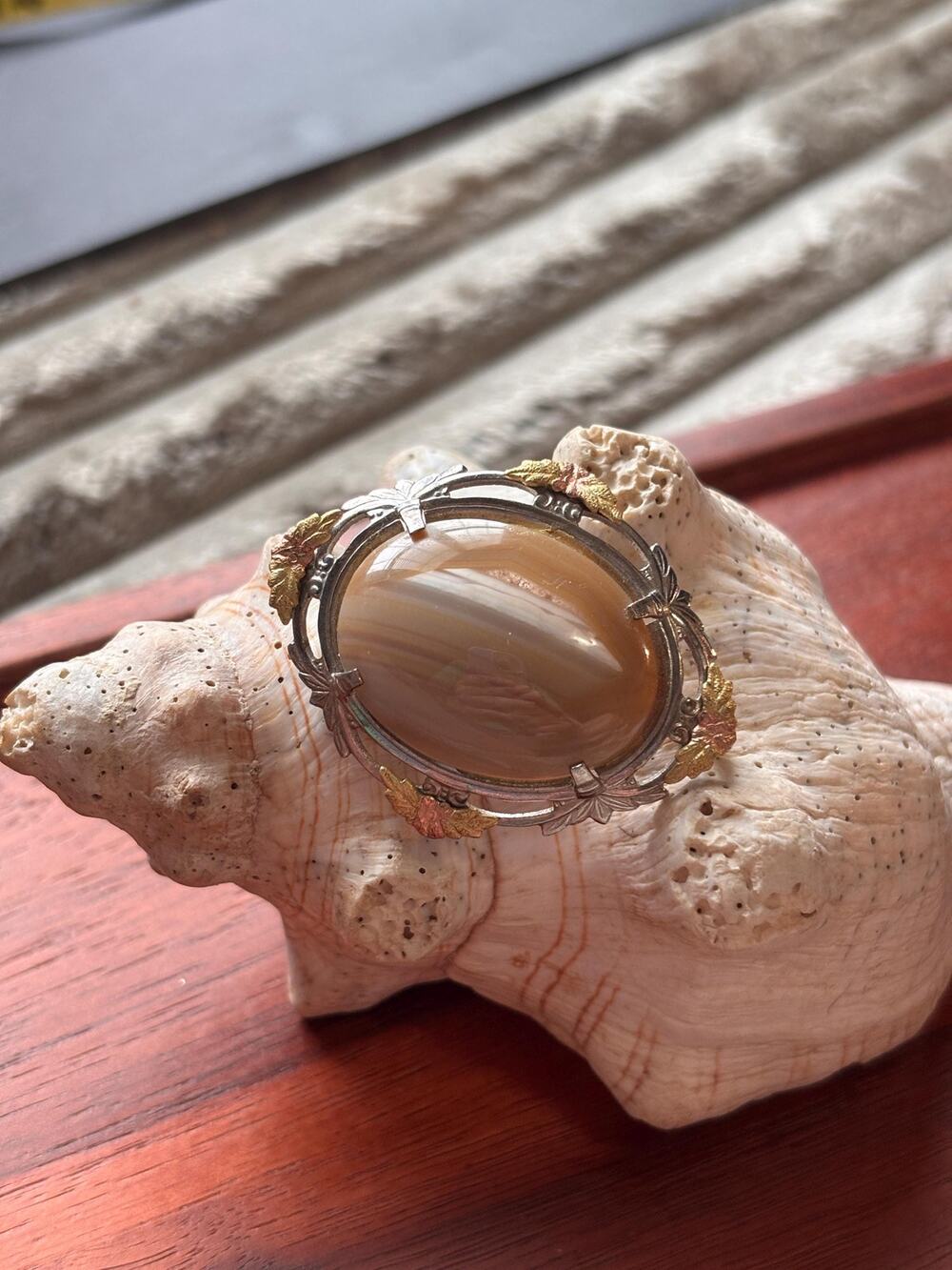 Vintage Banded Agate Brooch Oval Stone Pin Leaf Floral Statement Jewelry